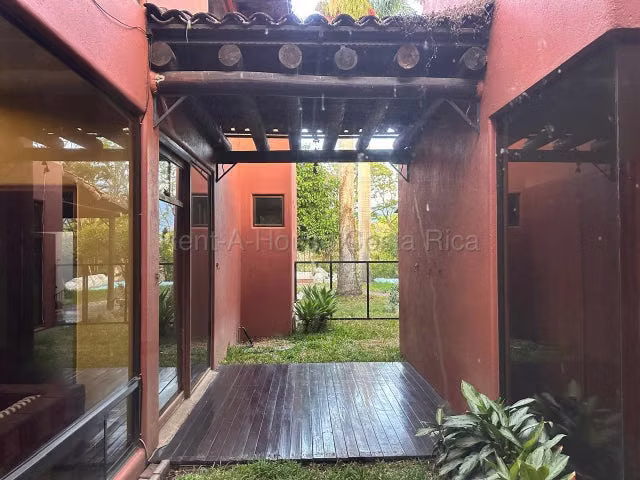 Casa en venta en Pozos, Lindora IP