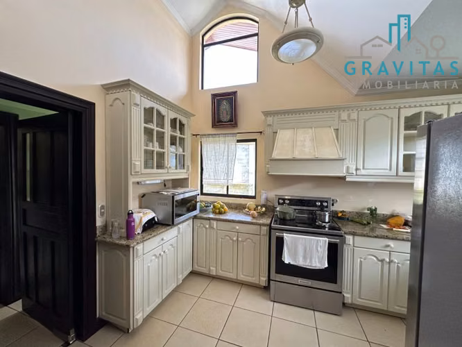 Casa en venta en Curridabat, en condominio | Alta plusvalía ID 1323