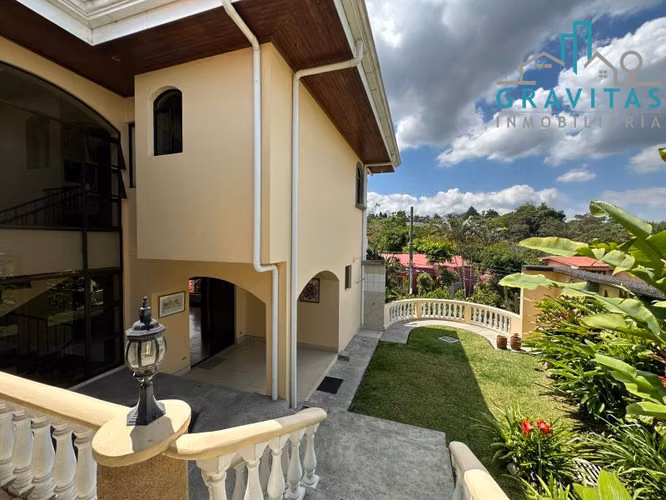 Casa en venta en Curridabat, en condominio | Alta plusvalía ID 1323