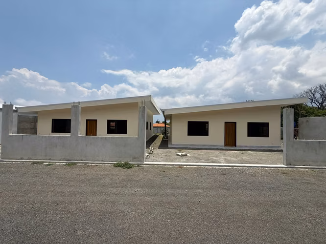 SANTA ANA, CENTRICO, TERRENO DE 5.200m2, ALTA DENSIDAD CON VARIAS CONSTRUCCIONES - Imagen 3