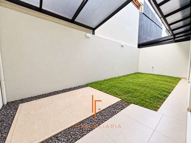 Se Alquila Moderna Casa en Condominio cerca de Curridabat