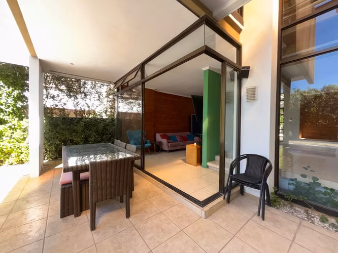 VENTA DE CASA EN VALLE DEL SOL - SANTA ANA
