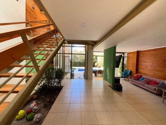 VENTA DE CASA EN VALLE DEL SOL - SANTA ANA