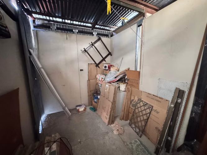 Venta de propiedad con 2 casas y apartamento en Higuito, San Miguel, Desamparados -EU