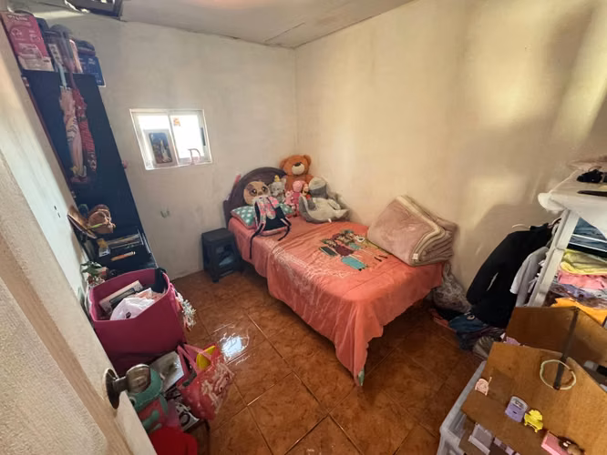 Venta de propiedad con 2 casas y apartamento en Higuito, San Miguel, Desamparados -EU