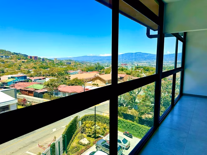 Lujo y Amplitud: Penthouse de 380 m² en el Corazón de Escazú - Imagen 7