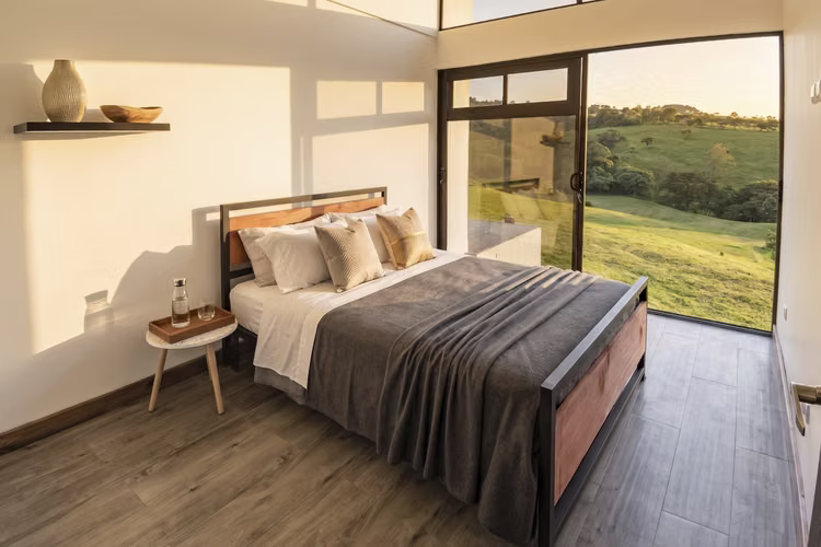 Hermosa Casa de Montaña en Venta en Coronado, Cascajal