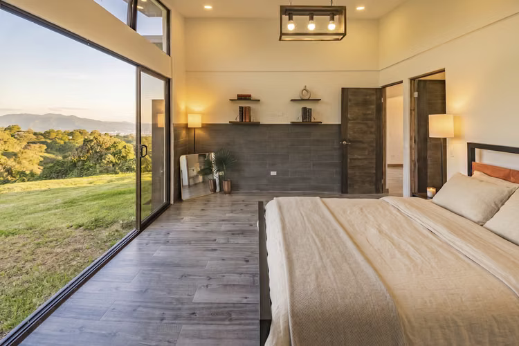 Hermosa Casa de Montaña en Venta en Coronado, Cascajal