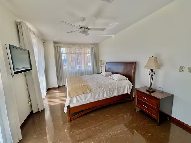 ESCAZU! APARTAMENTO AMPLIO AMUEBLADO DE 2 HAB/2.5BAÑOS/2PARQUEOS/TERRAZA