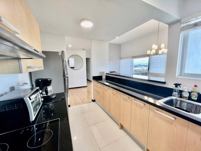 Apartamento amueblado tres dormitorios en La Sabana
