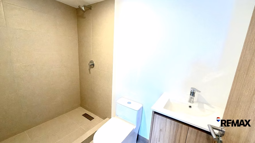 Venta de Condo-Condo Premium con Vista al Océano en Playa Jacó