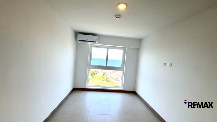 Venta de Condo-Condo Premium con Vista al Océano en Playa Jacó