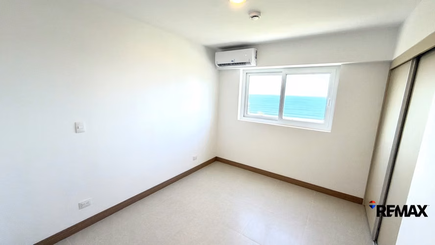 Venta de Condo-Condo Premium con Vista al Océano en Playa Jacó