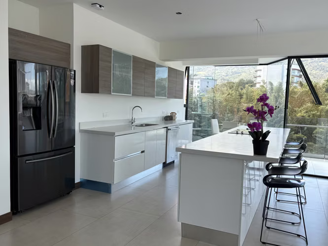 Apartamentos Amplios Escazú | Alquiler 2 y 3 HAB | Ubicación Estratégica - Imagen 15