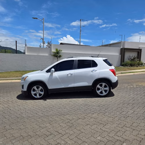 CHEVROLET TRAX LTZ 2015 AUTOMATICO SUNROOF ASIENTOS DE CUERO