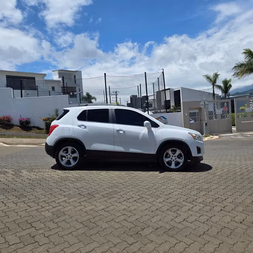 CHEVROLET TRAX LTZ 2015 AUTOMATICO SUNROOF ASIENTOS DE CUERO
