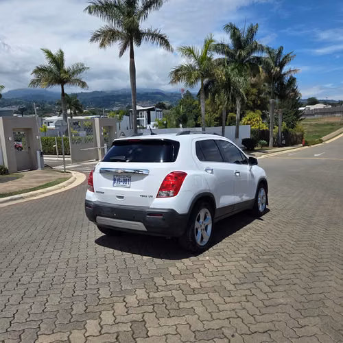 CHEVROLET TRAX LTZ 2015 AUTOMATICO SUNROOF ASIENTOS DE CUERO