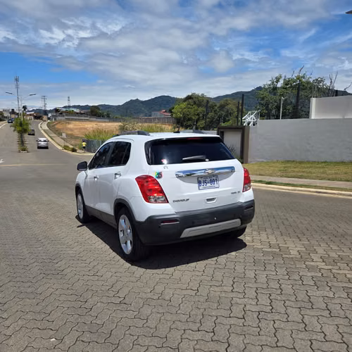CHEVROLET TRAX LTZ 2015 AUTOMATICO SUNROOF ASIENTOS DE CUERO