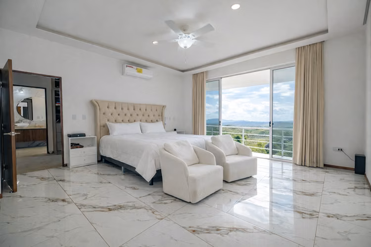 Venta de Quinta en Orotina con Vista al Mar