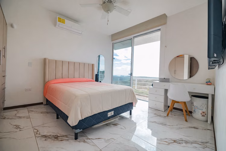 Venta de Quinta en Orotina con Vista al Mar