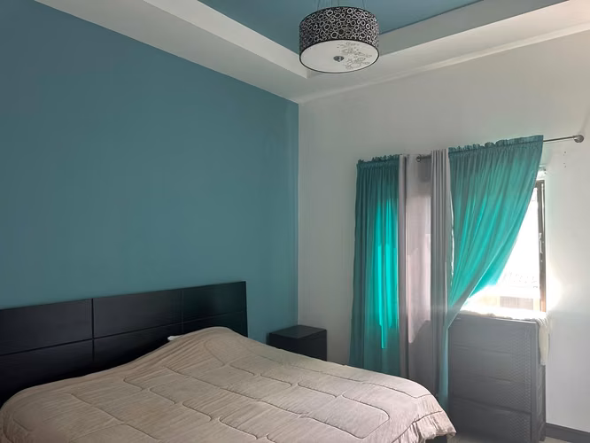 Alquiler de casa esquinera en condominio Santa Ana Hills con muebles - Imagen 17