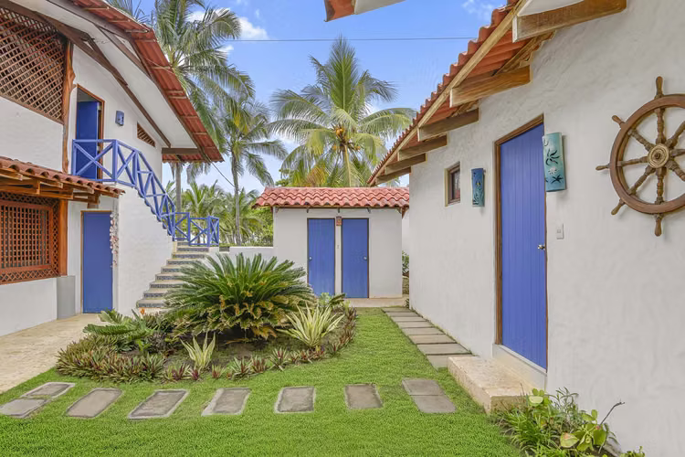 Casa Frente al Mar con Piscina Privada en Playa Tivives | Vista Espectacular + Airbnb Ready