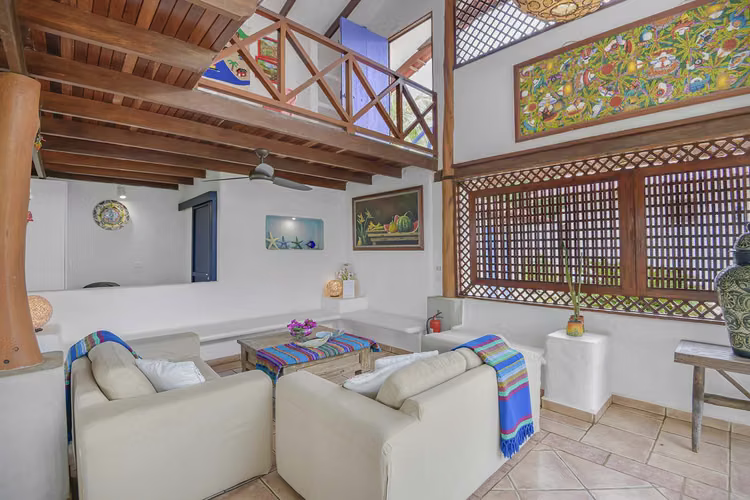 Casa Frente al Mar con Piscina Privada en Playa Tivives | Vista Espectacular + Airbnb Ready