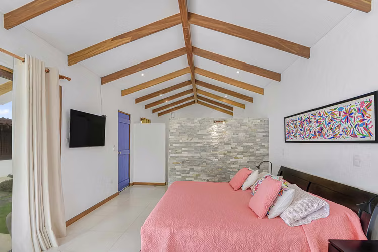 Casa Frente al Mar con Piscina Privada en Playa Tivives | Vista Espectacular + Airbnb Ready