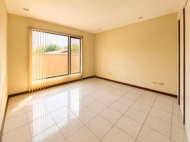 Amplia Casa en Alquiler en Bello Horizonte Escazu - Imagen 5