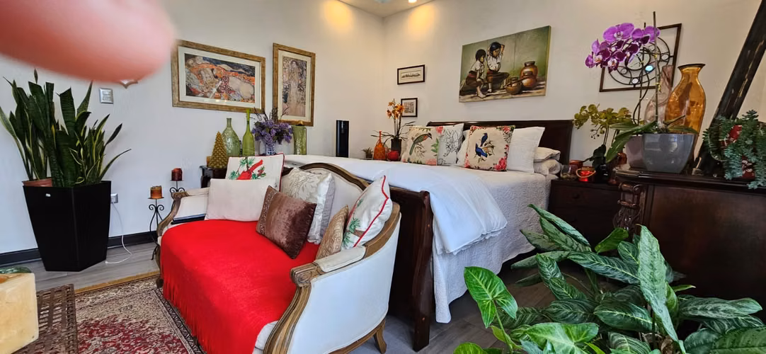 OPORTUNIDAD ACOGEDORA CASA EN CONDOMINIO EN 1ER PISO EN SANTA ANA/3 HABITACIONES
