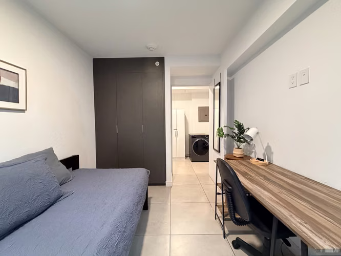 SE ALQUILA APARTAMENTO DE DOS HABITACIONES AMUEBLADO EN SKY GARDEN CON PARQUEO - Imagen 13