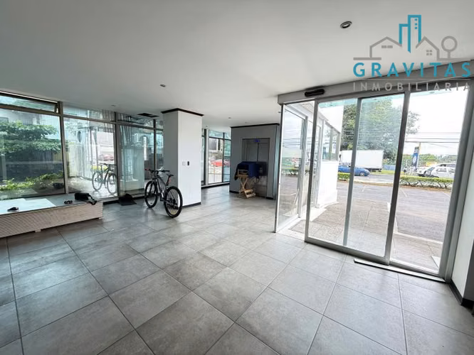 Edificio en alquiler y venta en en Pozos, Santa Ana (2000 m2) ID 1783