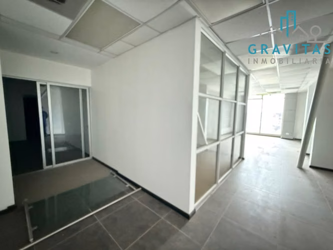 Edificio en alquiler y venta en en Pozos, Santa Ana (2000 m2) ID 1783