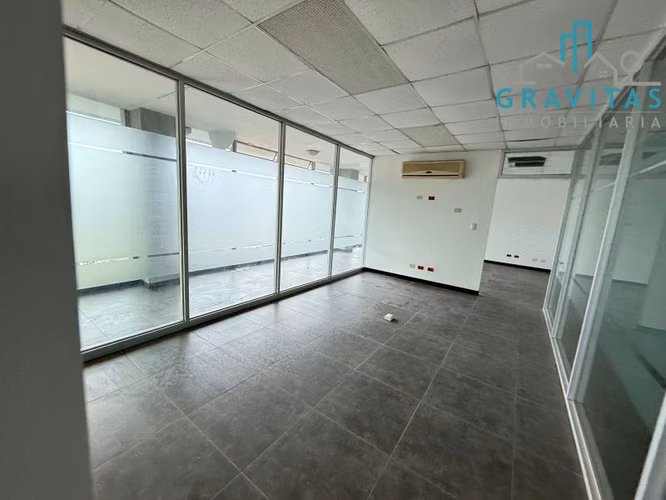 Edificio en alquiler y venta en en Pozos, Santa Ana (2000 m2) ID 1783