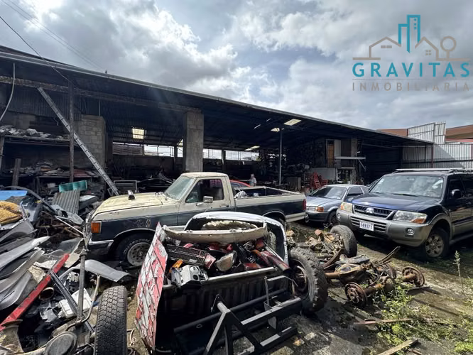 Bodega en venta en Desamparados (Uso Industrial) ID 1600