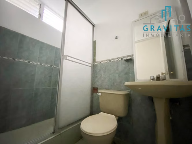 Casa en alquiler para oficinas en Escalante, Uso Comercial ID 1242