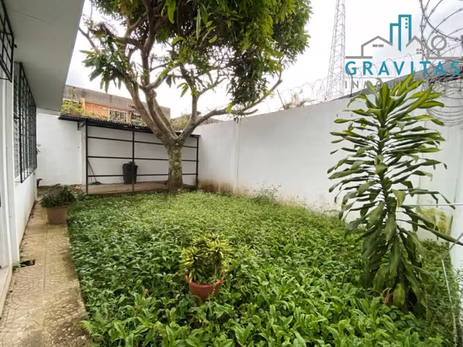 Casa en alquiler para oficinas en Escalante, Uso Comercial ID 1242