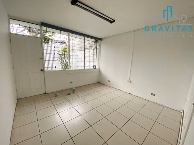 Casa en alquiler para oficinas en Escalante, Uso Comercial ID 1242
