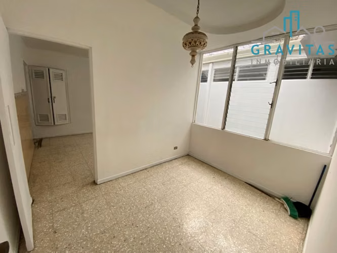 Casa en alquiler para oficinas en Escalante, Uso Comercial ID 1242