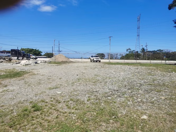 INDUSTRIAL LAND FOR SALE, ON ROUTE 32 AND VERY CLOSE TO APM MOIN TERMINAL