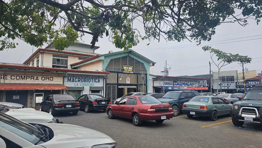 Casa de una planta en el centro de San Ramón, Alajuela