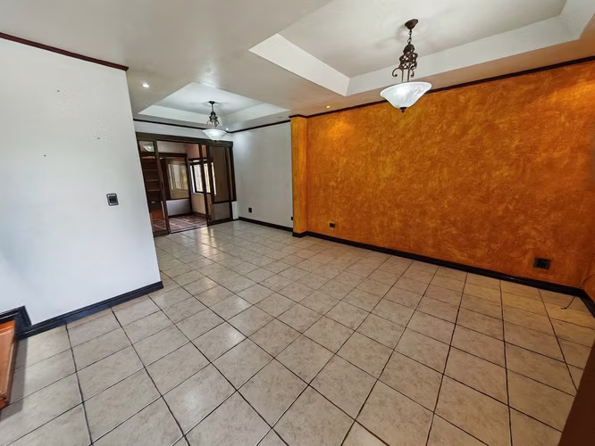 Venta de casa en condominio en San Juan, Tibás