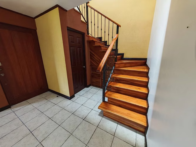 Venta de casa en condominio en San Juan, Tibás