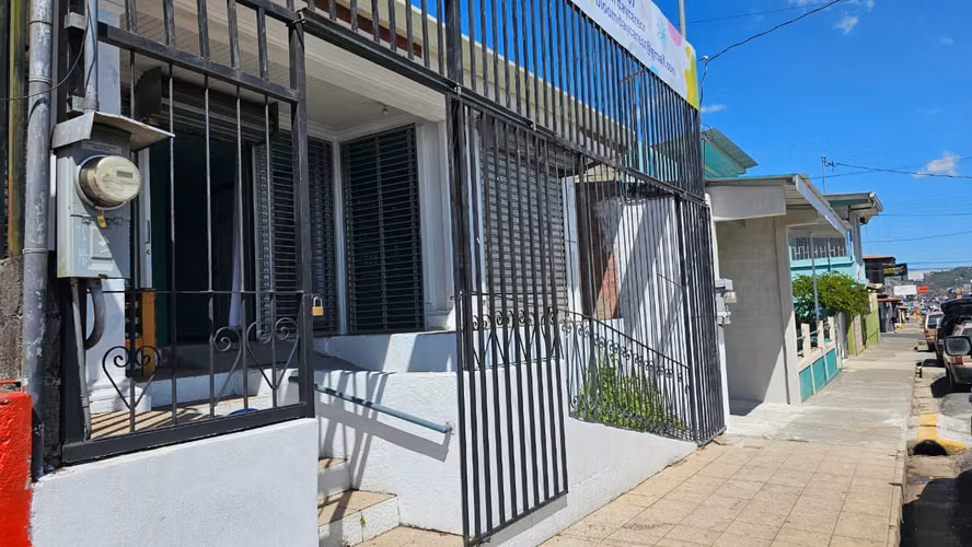 Propiedad Uso Mixto en el centro de San Ramón, Alajuela