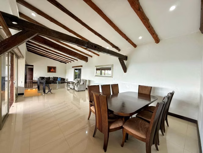 SE VENDE PROPIEDAD CON 8000m2 EN CIUDAD COLON - Imagen 9