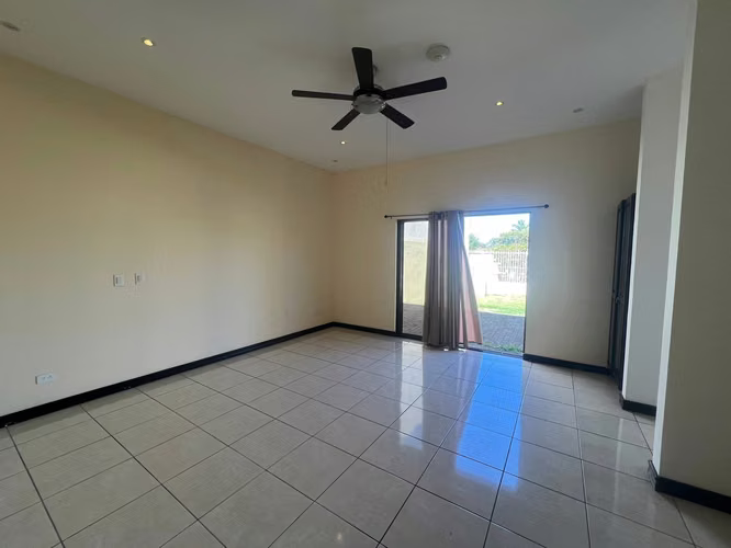 Venta de casa en RECIDENCIAL Lomas de Cariari Belén Heredia