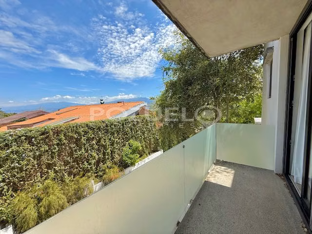 Se vende casa en Escazú, por La Paco - Imagen 9