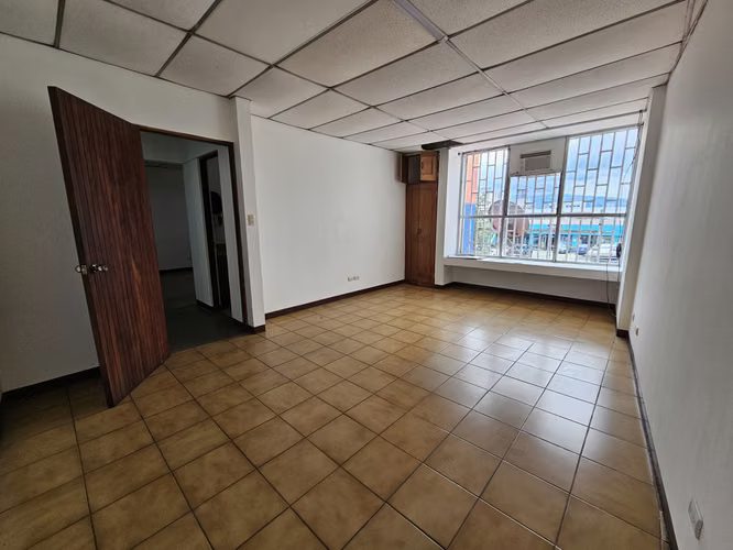 Edificio Comercial con amplia bodega en el centro de San José, San José - Imagen 16