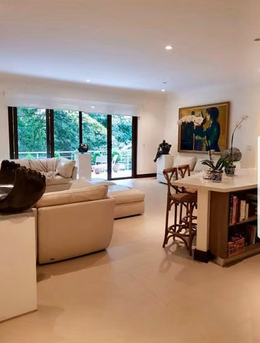 VENTA DE APARTAMENTO EN  LOS LAURELES, SAN RAFAEL DE ESCAZÚ*