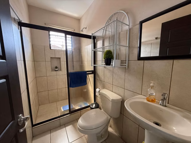 Venta de casa en Los Ángeles de San Rafael de Heredia